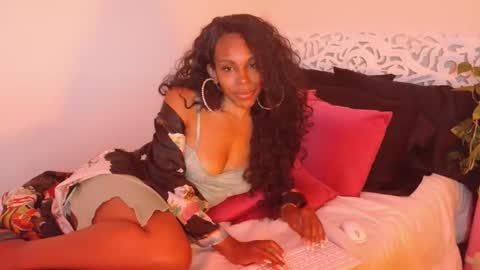 Kim Lee online show from January 7, 2026, 12:18 pm