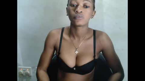 sugarxpussy online show from May 17, 2026, 8:01 am