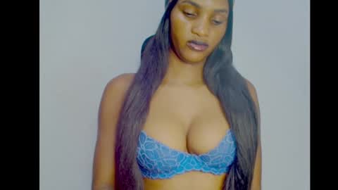 Ivy online show from November 6, 2025, 2:51 pm