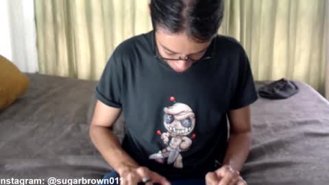 suggabrown_ online show from November 9, 2025, 8:40 pm