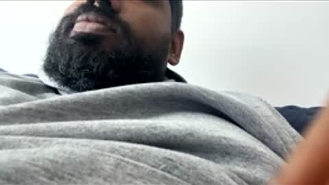 Snapshot of suggnight chatting on December 14, 2025, 4:23 pm Let me be your knight that saves you online show from December 14, 2025, 4:23 pm