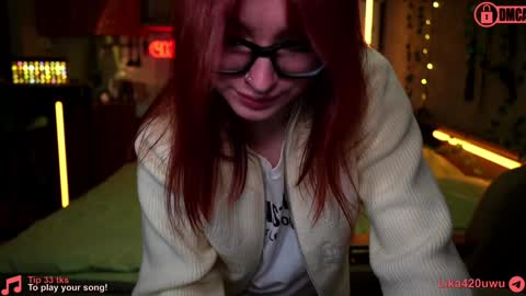 Snapshot of suk_ki chatting on December 18, 2024, 11:08 pm Lika ginger Jessy blond online show from December 18, 2024, 11:08 pm