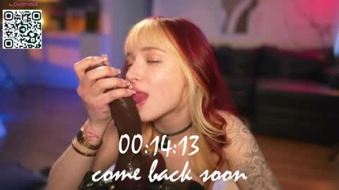 Snapshot of suk_ki chatting on May 11, 2026, 3:01 am Lika ginger Jessy blond online show from May 11, 2026, 3:01 am