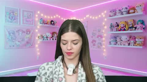 sukie_spooky online show from April 3, 2026, 3:32 pm