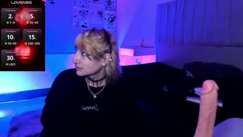    online show from December 6, 2024, 12:49 pm