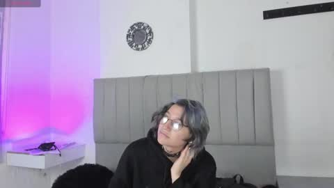    online show from February 24, 2025, 12:59 pm