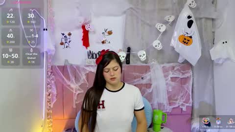 sukilove18 online show from October 28, 2025, 11:29 pm