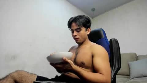 sukuna_hara online show from September 14, 2025, 1:43 pm