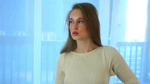 Ilona online show from October 17, 2025, 7:55 am