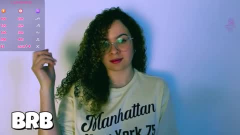 Snapshot of sultrysecrets_ chatting on September 16, 2025, 7:37 pm Ann online show from September 16, 2025, 7:37 pm