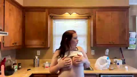 Snapshot of sum645700 chatting on September 23, 2025, 9:07 pm sum - maybe online show from September 23, 2025, 9:07 pm