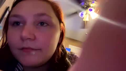 Snapshot of sum645700 chatting on September 30, 2025, 9:09 pm sum - maybe online show from September 30, 2025, 9:09 pm