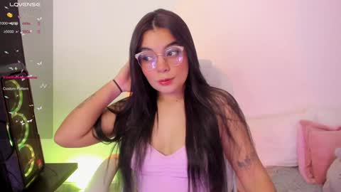 Snapshot of sumersunsett chatting on February 3, 2025, 2:14 am sumersunsett online show from February 3, 2025, 2:14 am