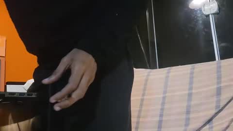 Snapshot of sumjang chatting on November 18, 2025, 2:39 am Sumjang and Luksmen online show from November 18, 2025, 2:39 am