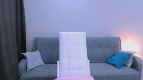 Snapshot of summer_finn chatting on October 19, 2025, 3:45 pm Christina online show from October 19, 2025, 3:45 pm