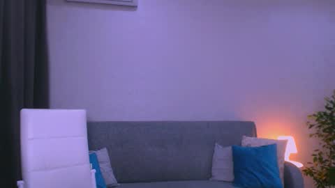 Snapshot of summer_finn chatting on November 28, 2025, 2:20 pm Christina online show from November 28, 2025, 2:20 pm