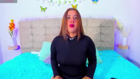 Snapshot of summer_girls01 chatting on February 10, 2026, 9:41 pm summer_girls01 online show from February 10, 2026, 9:41 pm