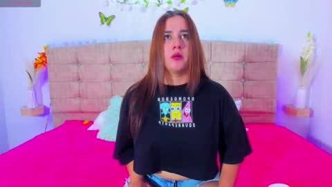 Snapshot of summer_girls01 chatting on February 26, 2026, 11:37 pm summer_girls01 online show from February 26, 2026, 11:37 pm