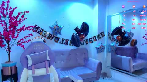 summer_miller online show from November 1, 2025, 11:23 am