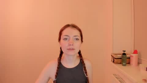 Snapshot of summer_preston chatting on April 15, 2026, 11:27 pm Summer Preston online show from April 15, 2026, 11:27 pm