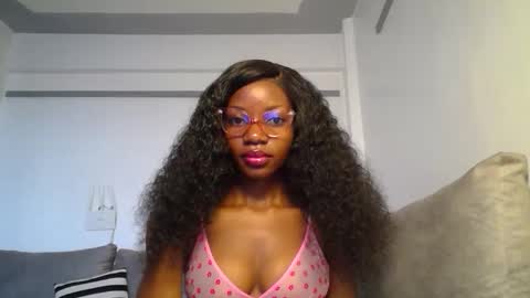 Snapshot of summerbuddy chatting on February 5, 2026, 5:34 am summerbuddy online show from February 5, 2026, 5:34 am