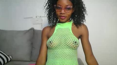 Snapshot of summerbuddy chatting on June 30, 2026, 8:54 pm summerbuddy online show from June 30, 2026, 8:54 pm