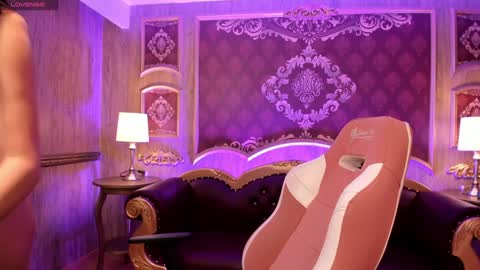 Snapshot of summerssangel chatting on January 3, 2025, 2:54 am - - online show from January 3, 2025, 2:54 am