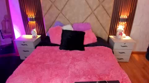 Snapshot of summerssangel chatting on November 6, 2025, 2:40 pm - - online show from November 6, 2025, 2:40 pm