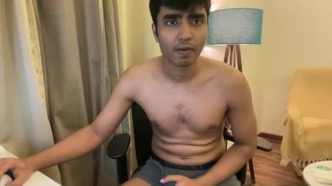 Snapshot of summiter chatting on October 4, 2025, 4:38 pm summiter online show from October 4, 2025, 4:38 pm