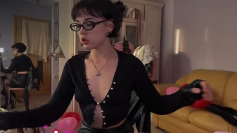 Miss Nelly online show from June 3, 2026, 5:40 pm
