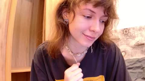 luna online show from November 13, 2025, 4:22 am