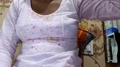Snapshot of sunali_jain03 chatting on June 19, 2026, 7:34 am sunali_jain03 online show from June 19, 2026, 7:34 am