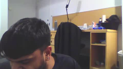 Snapshot of sundoog chatting on March 3, 2025, 2:04 am Sundoog online show from March 3, 2025, 2:04 am