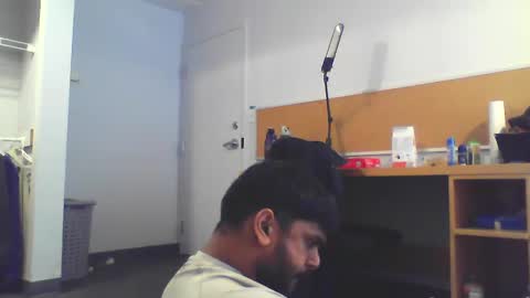 Snapshot of sundoog chatting on March 5, 2025, 7:38 pm Sundoog online show from March 5, 2025, 7:38 pm