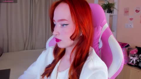 Snapshot of sunflare_ chatting on December 14, 2025, 4:34 pm sunflare_ online show from December 14, 2025, 4:34 pm