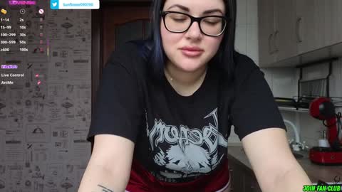 Tina. Im topless model  online show from February 6, 2025, 11:54 am