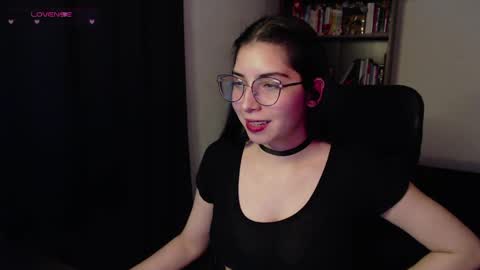  violetta  online show from April 17, 2026, 11:52 pm