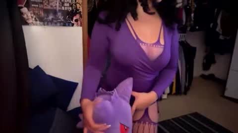 Snapshot of sunflowerxo chatting on June 19, 2026, 5:23 am Sofie online show from June 19, 2026, 5:23 am