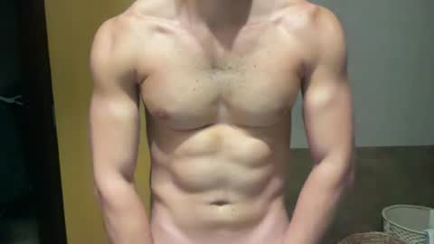 sunkissedhard online show from June 18, 2026, 4:33 pm