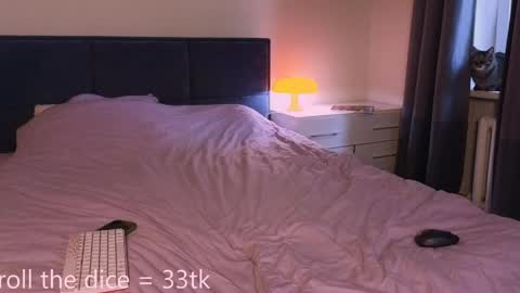 Amy online show from April 3, 2026, 9:18 am