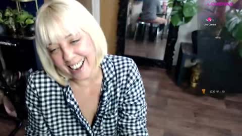 Sunni Knight online show from January 12, 2026, 2:17 am