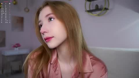 Snapshot of sunnmoonn chatting on September 25, 2025, 1:37 pm Lily online show from September 25, 2025, 1:37 pm