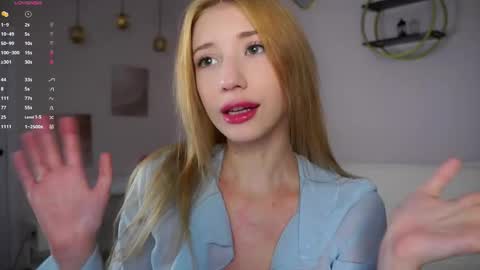 Snapshot of sunnmoonn chatting on December 5, 2025, 2:58 pm Lily online show from December 5, 2025, 2:58 pm