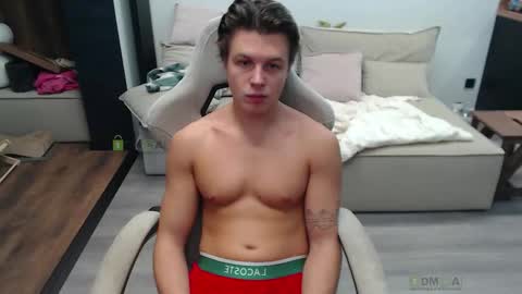 Snapshot of sunny1girl chatting on October 28, 2025, 7:45 am Alice and Sergey online show from October 28, 2025, 7:45 am