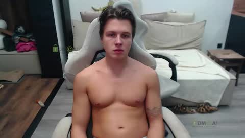 Snapshot of sunny1girl chatting on October 30, 2025, 7:47 pm Alice and Sergey online show from October 30, 2025, 7:47 pm