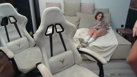 Snapshot of sunny1girl chatting on November 29, 2025, 8:28 am Alice and Sergey online show from November 29, 2025, 8:28 am