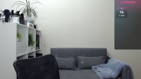 Snapshot of sunny_bunny6 chatting on January 5, 2025, 10:08 pm Naomi online show from January 5, 2025, 10:08 pm