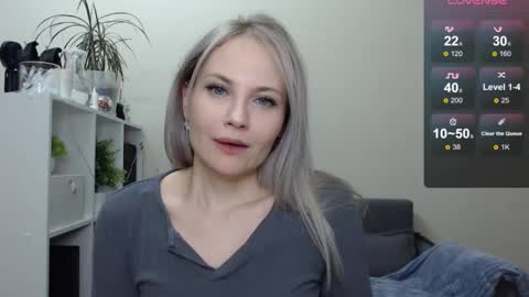 Snapshot of sunny_bunny6 chatting on January 9, 2025, 12:09 pm Naomi online show from January 9, 2025, 12:09 pm