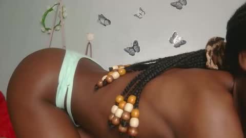 Snapshot of sunny_kitty25 chatting on April 27, 2026, 10:24 am Sunny kitty25 online show from April 27, 2026, 10:24 am