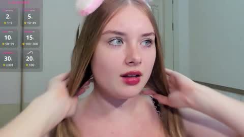 Vanessa online show from November 25, 2025, 6:46 am